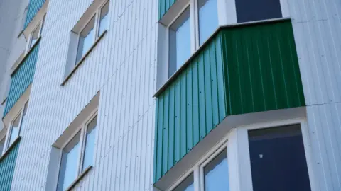 Why Metal Siding Is Gaining Popularity Among Modern Homeowners - Noah's